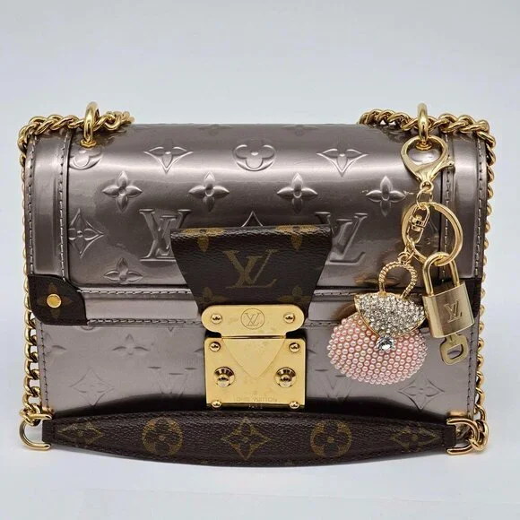 Louis Vuitton Gold Padlock 🔑 Authentic LV Unbranded Keychain Bag Charm - Picture 3 of 7